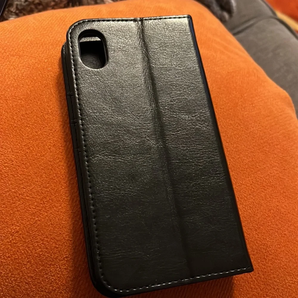 If anyone needs a cover for iPhone XR , I’m selling it !